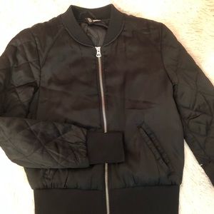 Woman’s H&M bomber jacket